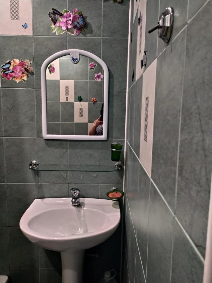 Apartament Квартира В Гаграх Zewnętrze zdjęcie